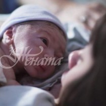 Млада жена роди близнаци с два месеца разлика