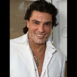 Освалдо Риос на 60 е по-секси от всякога - показа тяло на гръцки бог и сложи в малкия си джоб всички холивудски секс-символи (Снимки):