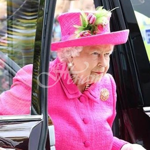 Близките на Елизабет II притеснени заради това, коет се случва с кралицата