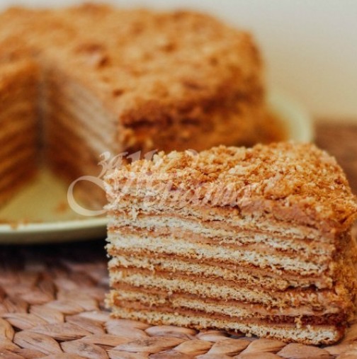 Класическа медена торта- лесни рецепти
