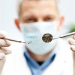 Зъболекар с 30-годишен опит отговори на 9 въпроса, които ни е неудобно да зададем