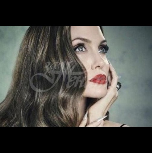 Рискът Анджелина Джоли да заболее от рак на гърдата  бил 87 процента! Та заговори и за друга страшна болест