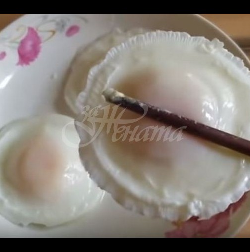 Приятелка, която живя в Япония една година, показа колко интересно и вкусно японците правят пържени яйца