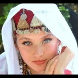 Родопската Мона Лиза отсрами резила с Мис България
