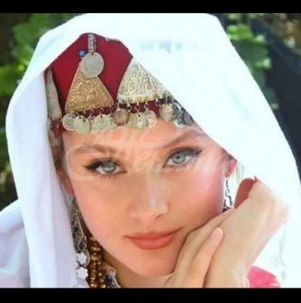 Родопската Мона Лиза отсрами резила с Мис България