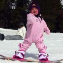 Сноубордистка на 1 година изуми света!