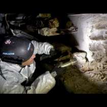 Глупави крадци копаят тунел към банка, стигат до полицейски участък