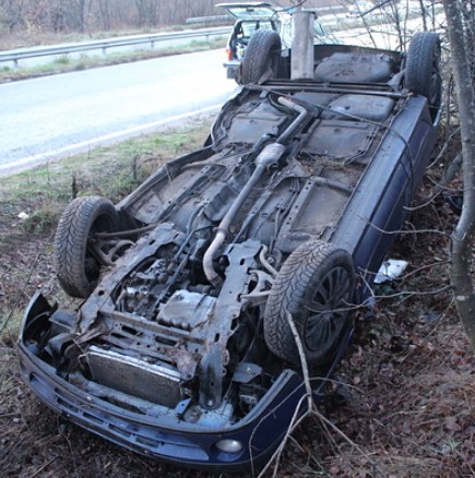 Два пътни инцидента! Обърнати камиони на магистрала "Хемус" и верижна катастрофа край Шумен 