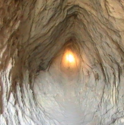 Вижте удивителната пещера, която подмладява с 10 години! И е в България!