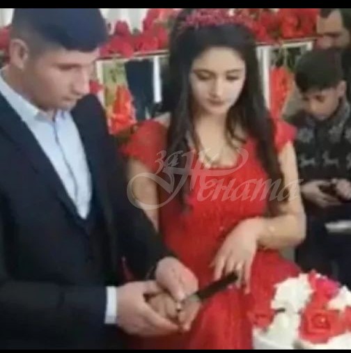 Младоженец не успя да разреже тортата както иска и стана страшно!