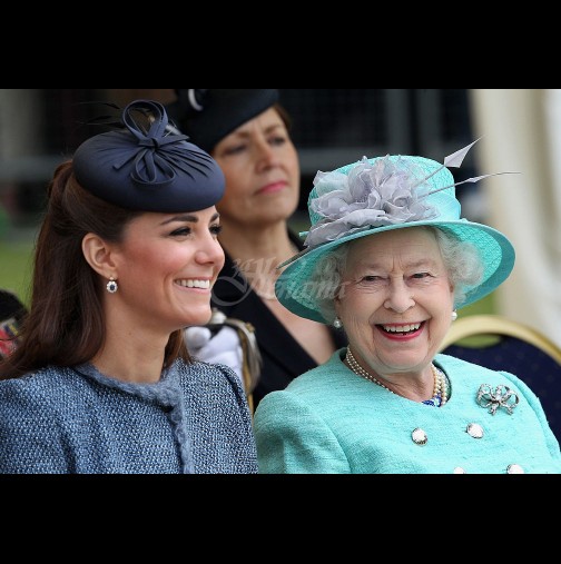 Достойна заместничка - ето как Елизабет Втора подготвя Кейт Мидълтън за бъдеща кралица (Снимки):