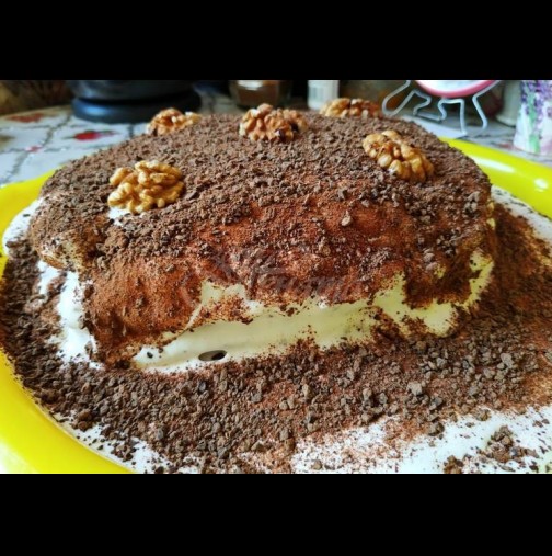 Италианска орехова торта без брашно - размазващата конкуренция на Тирамисуто. Нежни блатове, хрупкави орехи и много шоколад: