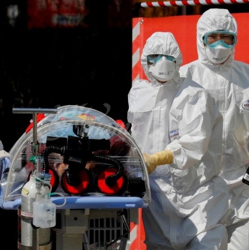 Вирусологът от Италия, който предвиди взрива от епидемията с коронавирус, бие нова тревога