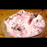 Леден ягодов крем от 3 продукта - лек, ефирен и безумно вкусен! Ще забравите за сладоледа: