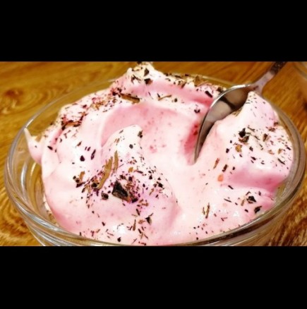 Леден ягодов крем от 3 продукта - лек, ефирен и безумно вкусен! Ще забравите за сладоледа: