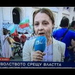 Канна Рачева с гаф по bTV-Без да знае, че е живо-Аз за протестите в чужбина не знам, ще си измисля!-Видео