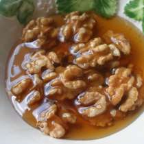 Вълшебна рецепта от мед и орехи за спасение от много болести