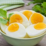 Как сварените яйца могат да се белят лесно и да са по-вкусни