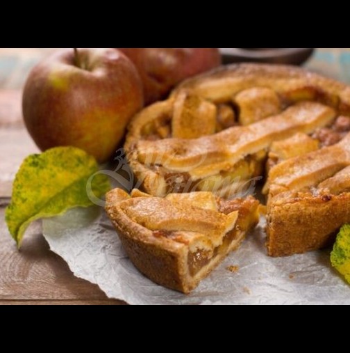 Малко ябълки, канела, брашно и масло-7 минути за приготвяне и 30 за печене на ароматен пай