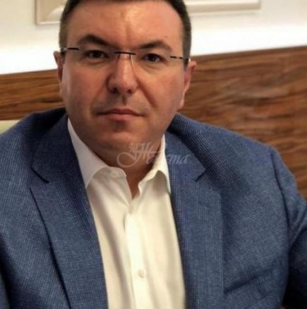 Проф. Ангелов-Всички ученици, независимо от кой клас са, минават на дистанционно обучение при следните условия