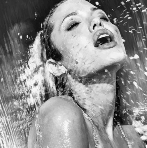 Нещо относно вземането на душ, по време на който непрекъснато забравяте да измиете една част от тялото си