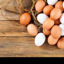 Защо някои пилешки яйца са бели, а други кафяви и кои са по-хубави?