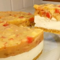 Без печене-Карамелена торта Ябълки в снега - нежен десерт без печене с крема сирене