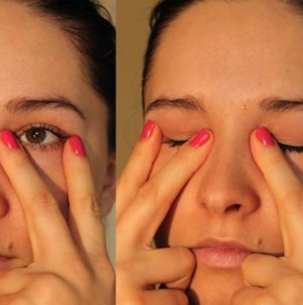 Ефективен дори след 40-Начини за премахване на бръчките около очите