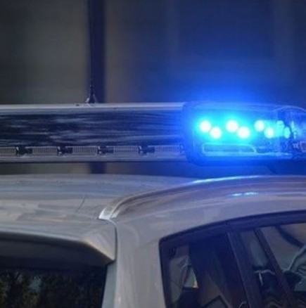 Полицай се хвърли от петия етаж на болница 