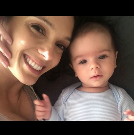Ковид налази Луиза Григорова и 6-месечното ѝ бебче - ето как са (Снимки):
