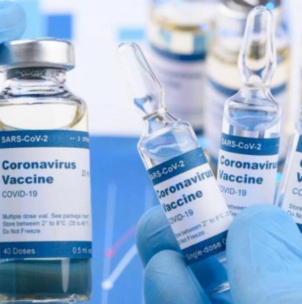Европейската агенция по лекарствата сравни и трите ваксини и обяви процента на нежеланите реакции