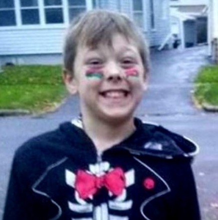 Момче на 8 години спаси 6 от роднините си в пожар, но почина, докато вади от огъня вуйчо си инвалид