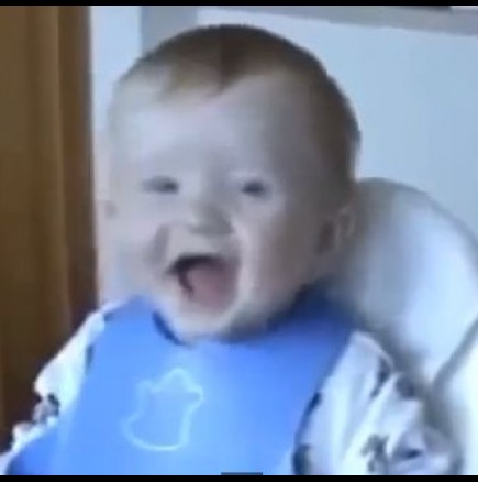 Видео на бебешки смях за добро настроение!
