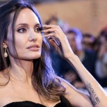 Анджелина Джоли се събра с първия си съпруг-Снимка