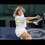 17 години тя владееше света на тениса, а после се скри. Ето как изглежда днес Щефи Граф (Снимки):