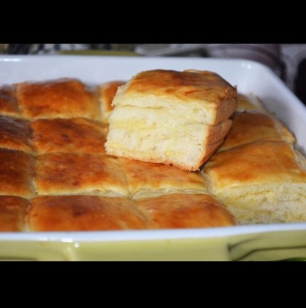 Мераклийска закуска за шампиони: Бъркан тутманик с яйца и сирене