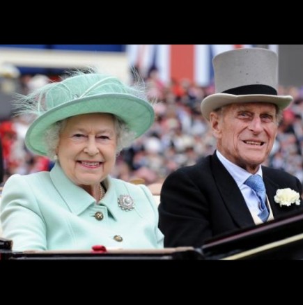 Кралица Елизабет разплака света със затрогващ жест към покойния принц Филип (Снимки):