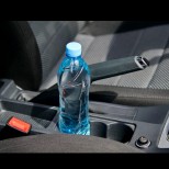 Ето защо никога да не пием вода от бутилка, седяла с дни в колата: