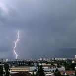 Актуална прогноза за времето през първите три дни на следващата седмица-Продължават ли бурите?