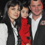 Ето го порасналия син на Жени Калканджиева и Тачо - истински красавец! (Снимка):