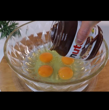 4 яйца + 4 лъжици течен шоколад - ще ви отвее с вкус! Сладкиш за милиони: