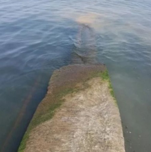 Затварят плажове, хотели и къщи заради фекални води в морето