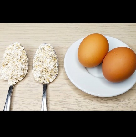 Смесих САМО 2 супени лъжици овесени ядки и 2 яйца: Децата ще се избият кой първи да опита!