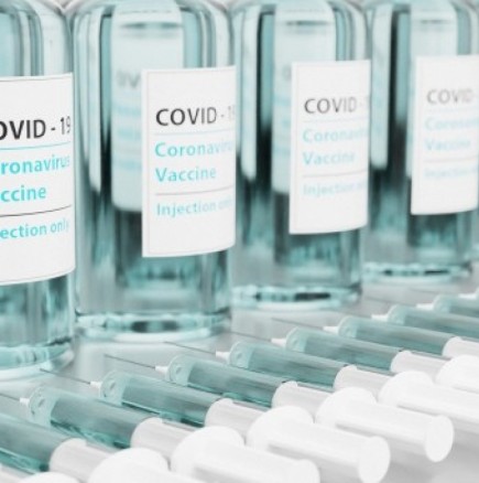 Здравното министерство разкри какво точно съдържат ваксините 