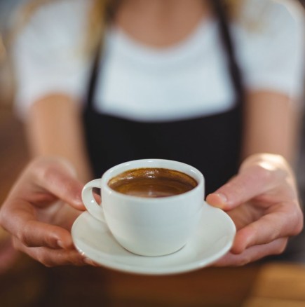Пиенето на кафе намалява риска от фатални сърдечни заболявания: ето колко е полезната доза на ден!