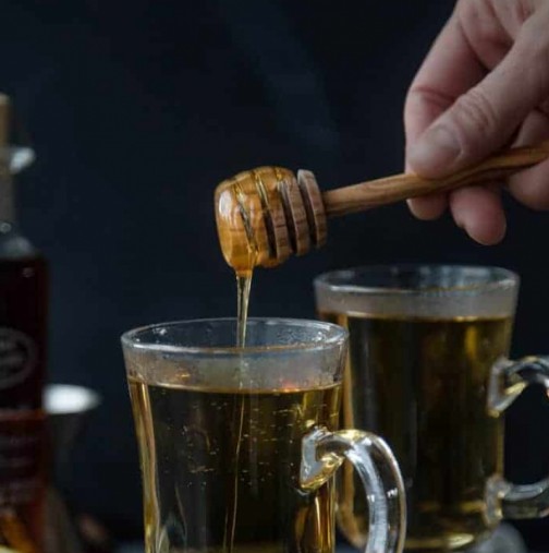 Греяната ракия с мед – лечебна смес, която няма да повярвате какво лекува!