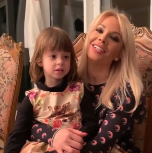 Емилия кръсти дъщеря си от Коко Динев - вижте двете красавици (ЕКСКЛУЗИВНИ Снимки):