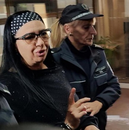 Анита Мейзер отново влезе в затвора СНИМКА