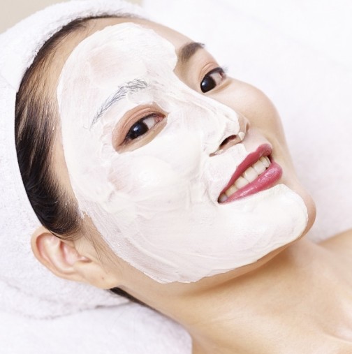 Китайска красавица сподели известната маска за лице с оризово брашно, която подмладява с 10 години кожата