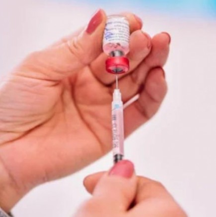 Симптоми на COVID при ваксинирани 
